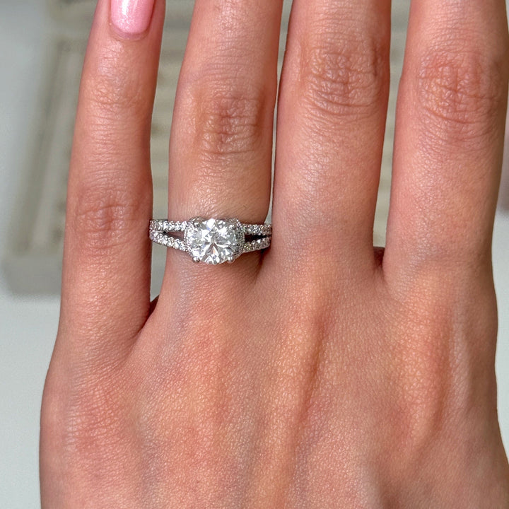 AGI Design Ready to Ship  Luna 1.3ct Round Lab Created Diamond Engagement Ring