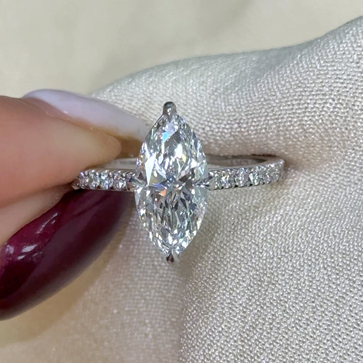 AGI Design Ready to Ship  Nelly 2.07ct marquise Lab Diamond E/VVS2  Engagement Ring in Platinum)