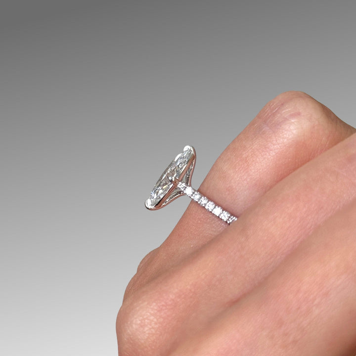 AGI Design Ready to Ship  Nelly 2.07ct marquise Lab Diamond E/VVS2  Engagement Ring in Platinum)
