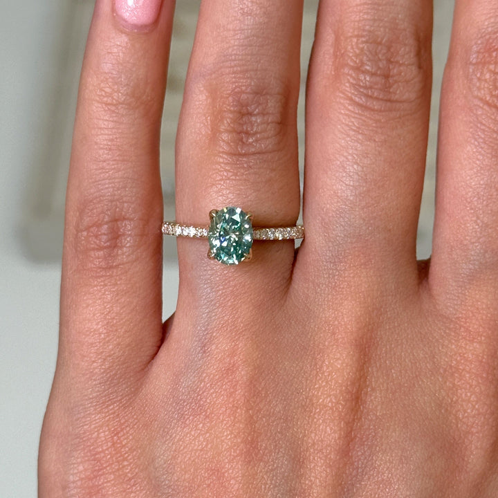 AGI Design Ready to Ship  Nora 1.5ct Aqua Teal Oval Moissanite Engagement Ring in 14k yellow gold