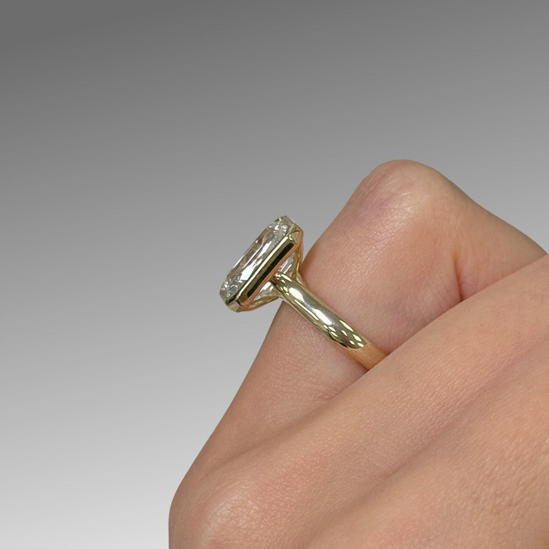 AGI Design Ready to Ship  Ray 4.61ct criss-cut Lab Diamond E/VS1  Engagement Ring in 14k yellow gold