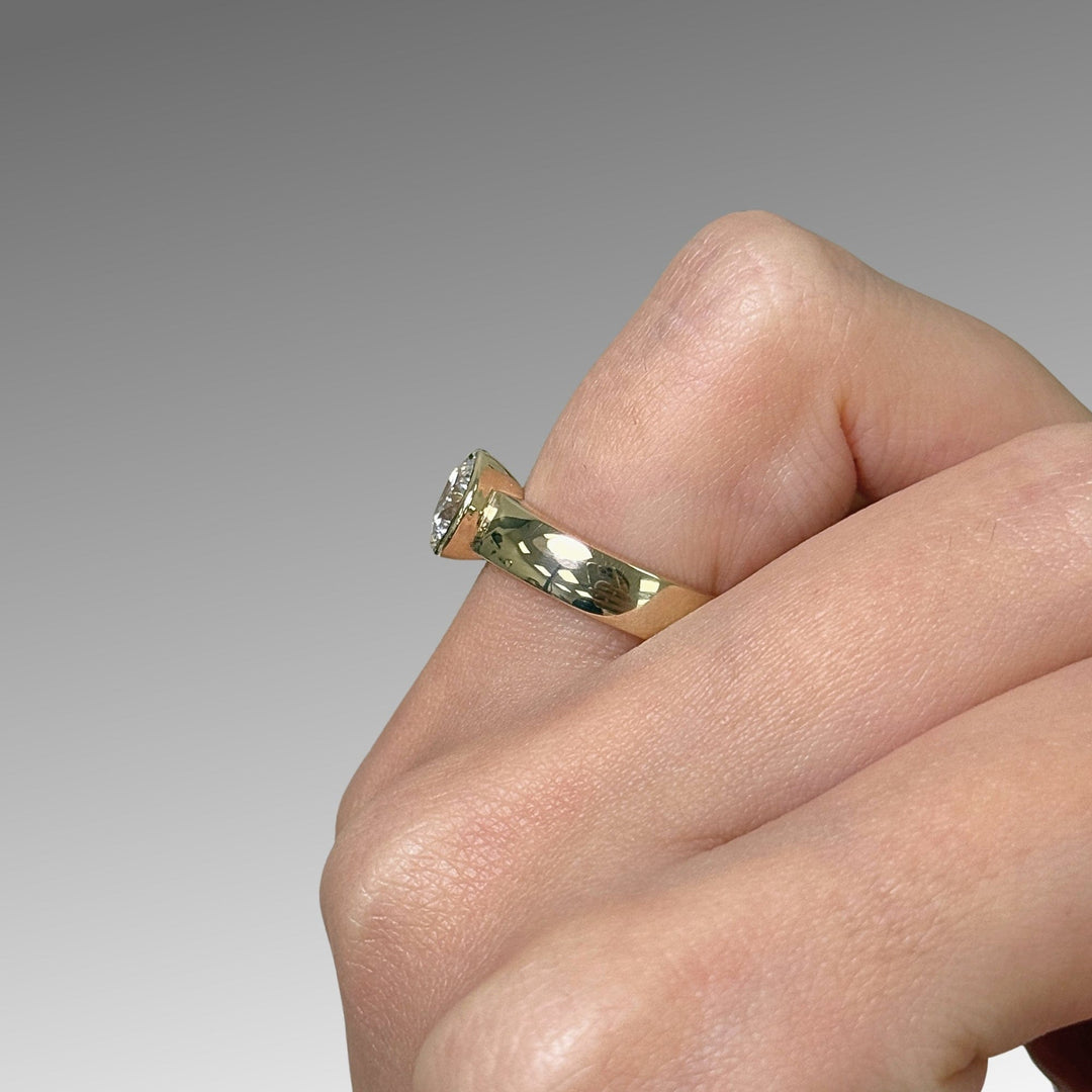 AGI Design Ready to Ship  Susan 1.33ct D/VVS2 Round Lab Diamond Bezel Engagement Ring in 14k yellow gold