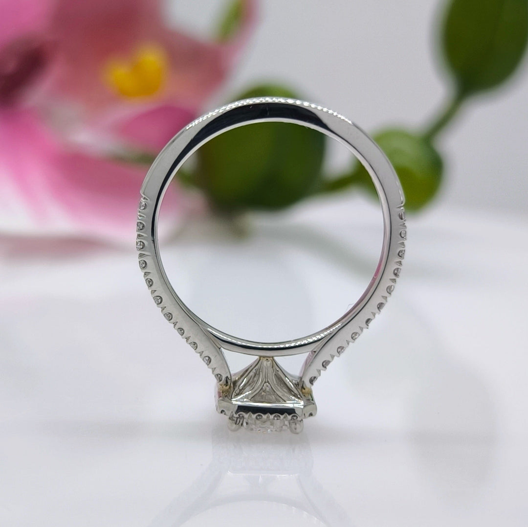 AGI Design Ready to Ship  Victoria 1.03ct E/VVS2 Radiant Lab-Created Diamond Engagement Ring