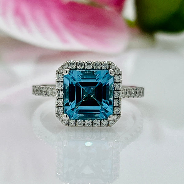 Topaz and emerald ring hotsell