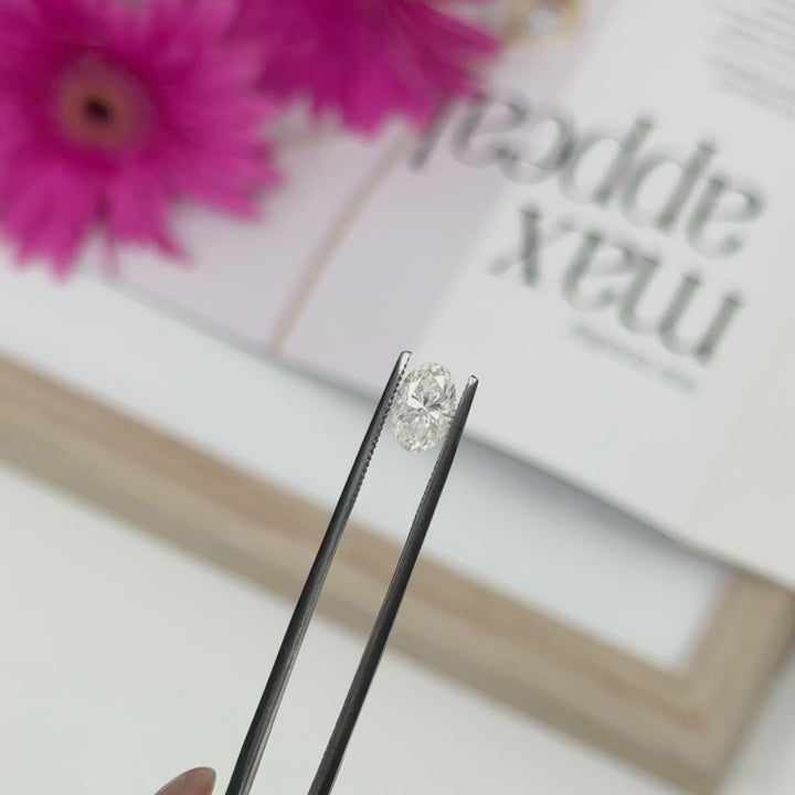 9x6mm ( DEW 1.8ct) oval crushed ice moissanite