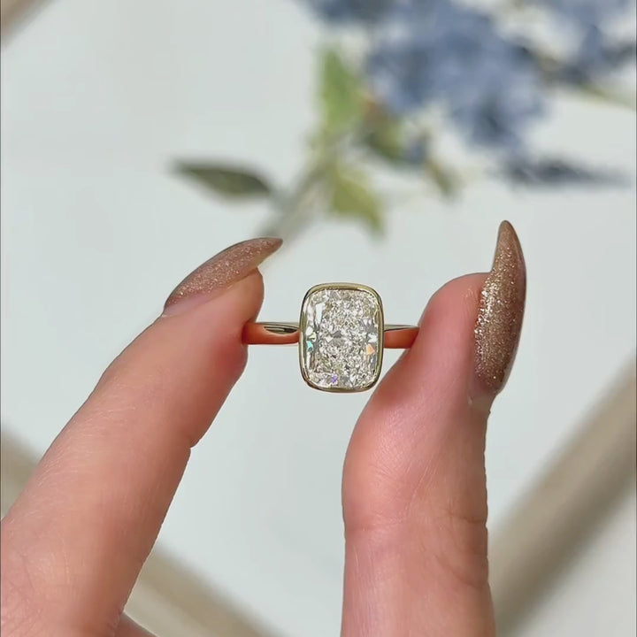 Ready to Ship Ray 3.01ct D/VVS2 Elongated Cushion Cut Lab-Created Diamond Engagement Ring in 18k Yellow Gold