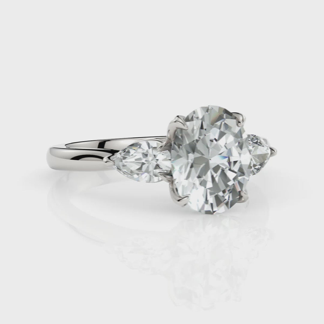 Bague de fiançailles tulipe en diamant ovale Lindsey créée en laboratoire