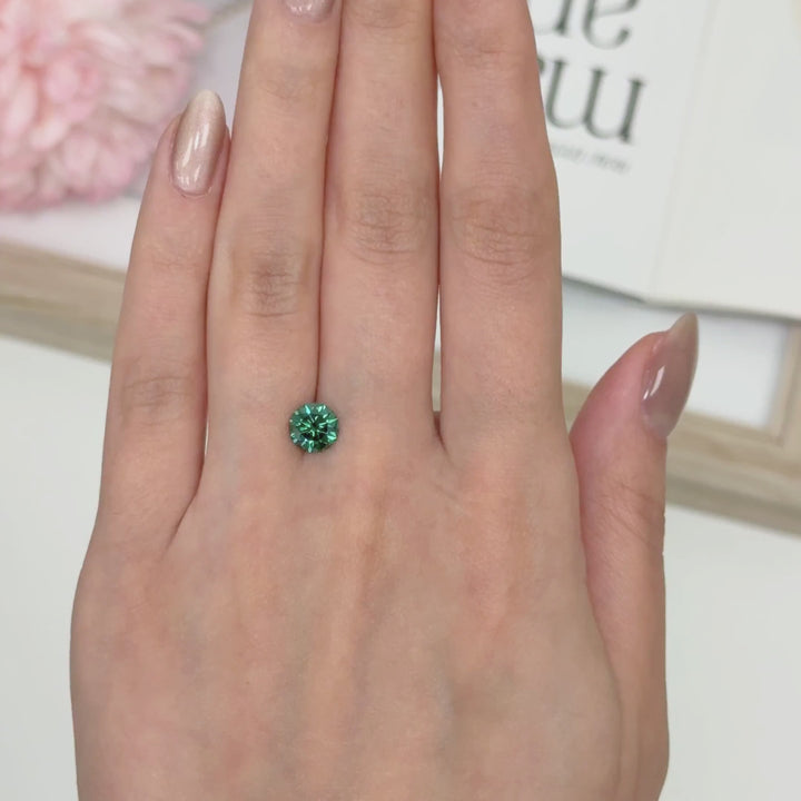 7mm ( DEW 1.2ct) round dark green moissanite