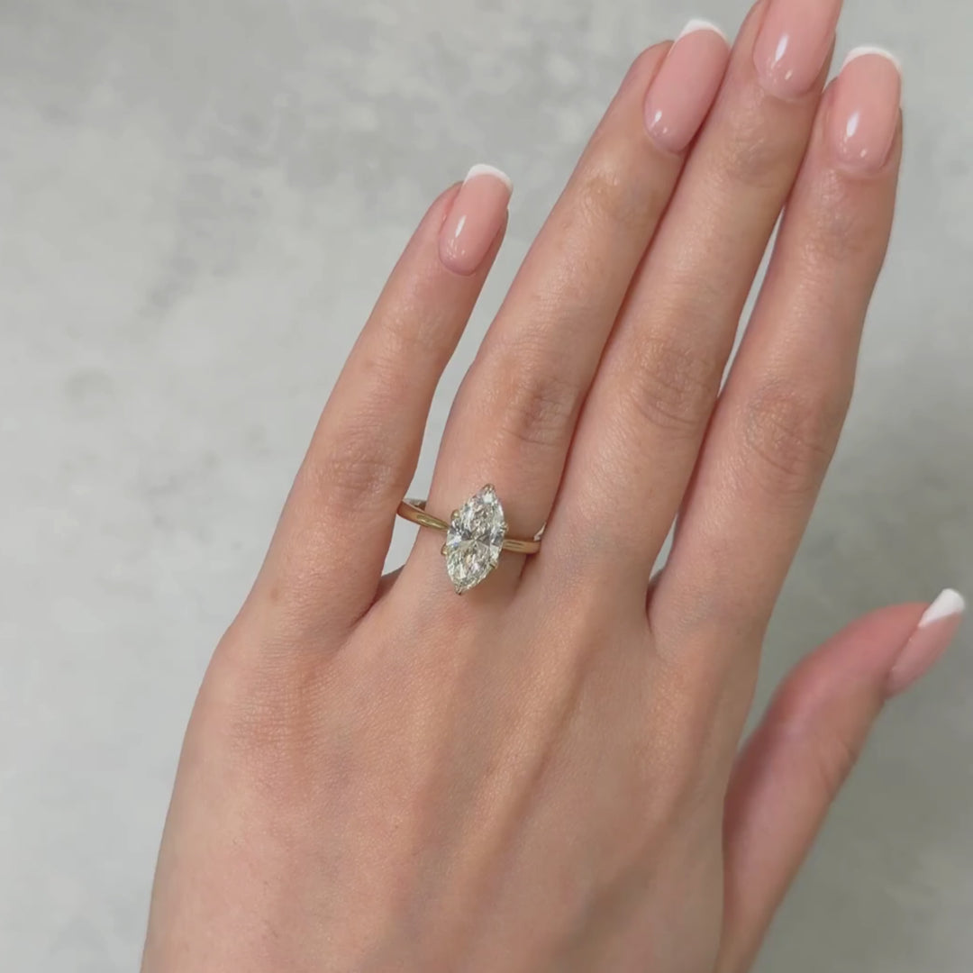 Bague de fiançailles tulipe en diamant marquise de 2,5 ct F/VVS2, créée en laboratoire