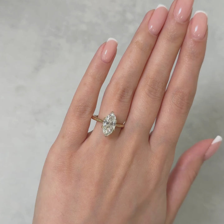 Bague de fiançailles tulipe en diamant marquise de 2,5 ct F/VVS2, créée en laboratoire