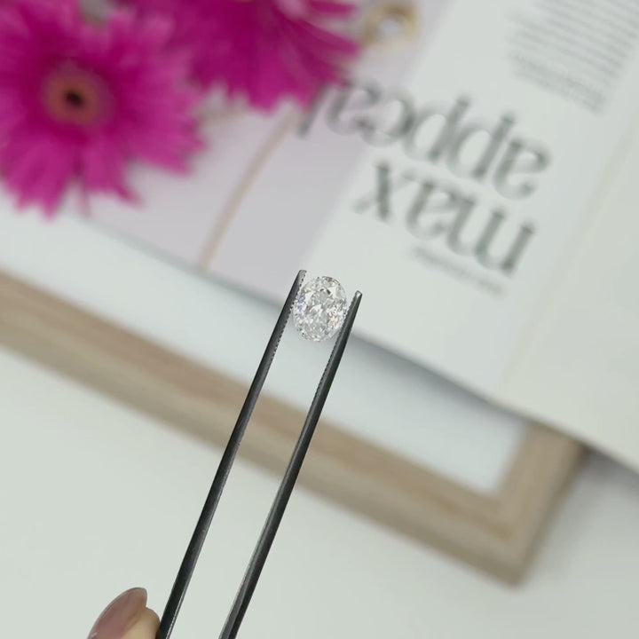7x9mm ( DEW 2ct) oval crushed ice moissanite