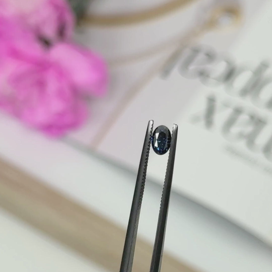 6x4mm ( DEW 0.7ct) oval blue moissanite