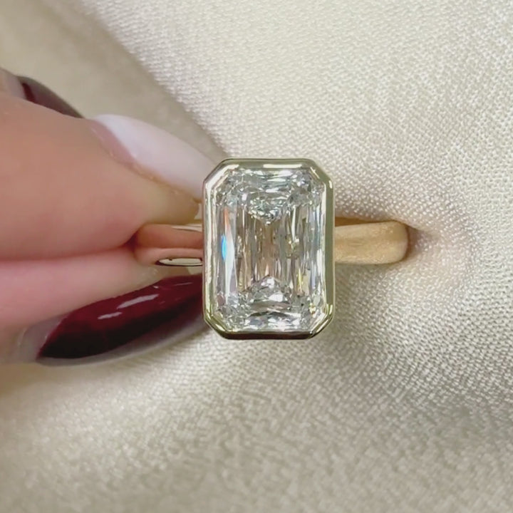 Ready to Ship  Ray 4.61ct Criss-Cut Lab Diamond E/VS1  Engagement Ring in 14k Yellow Gold