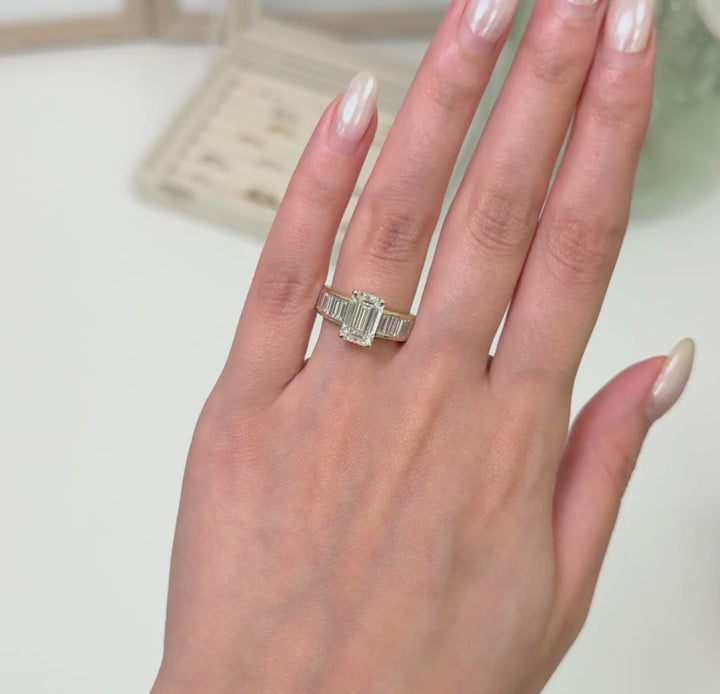 Ready to Ship  Mady 2.81ct Emerald Lab Diamond E/VS1  Engagement Ring in 14K Yellow Gold