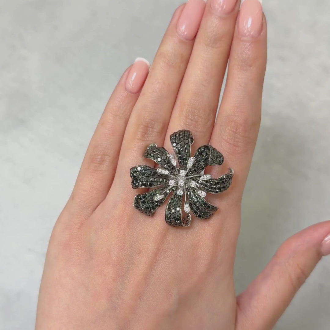 Bague Fleur en Diamant Noir