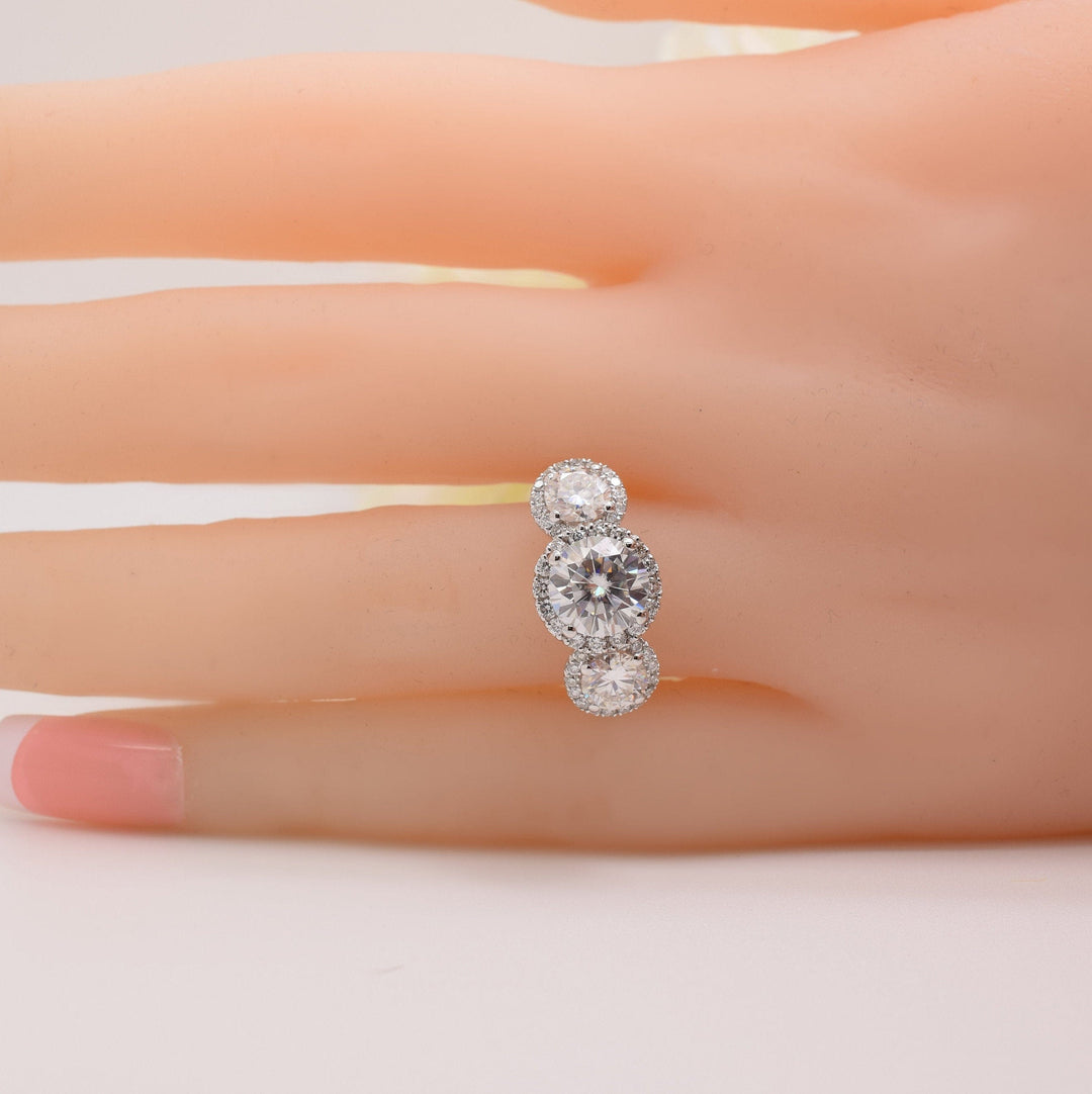 AGIDesignShop Nadia Round Moissanite Engagement Ring